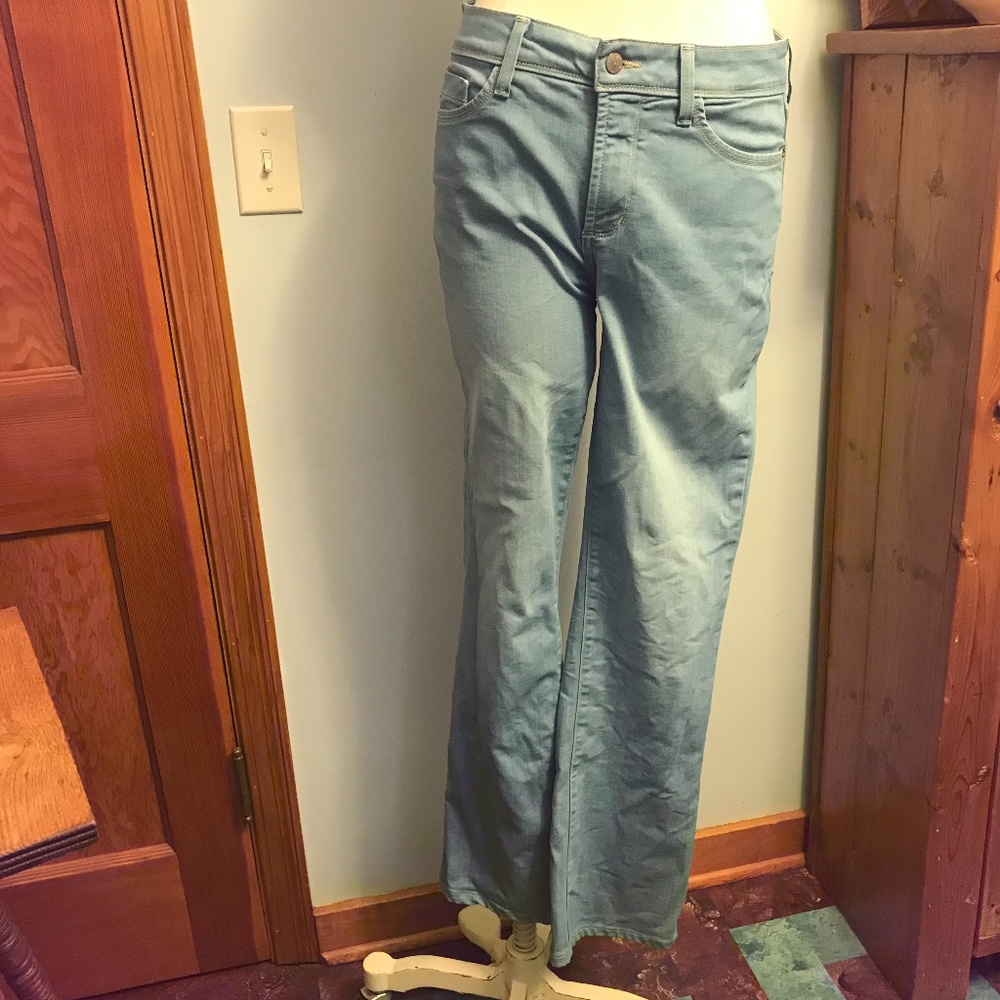 NYDJ ‘ Barbara’ bootcut tummy tuck jeans - Picture 7 of 15